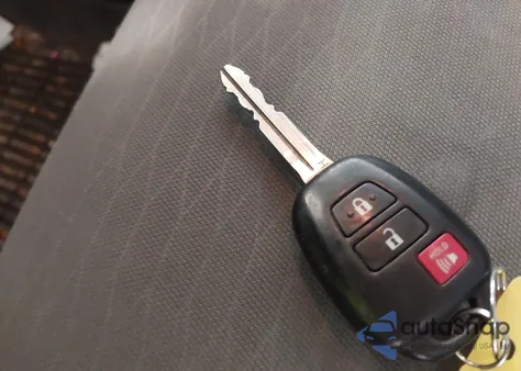 2019 Toyota Tacoma Sr5 V6 из США, поврежденный, VIN 5TFAZ5CN7KX081653